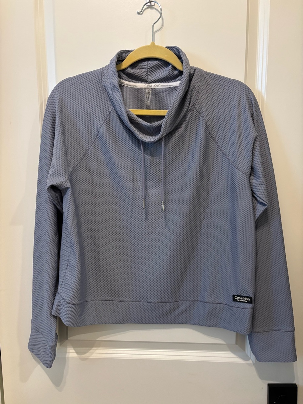 Calvin Klein Performance Light Gray Textured Funnel Neck Pullover Size Medium
